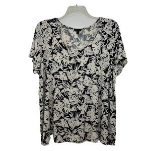 NWOT J. Jill Wearever Collection T-Shirt Women’s Plus 2X Short Sleeve Floral